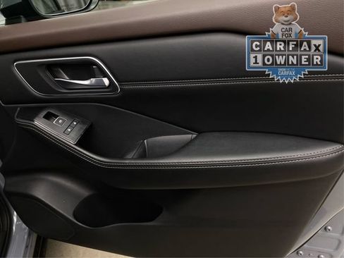 Used 2021 Nissan Rogue SL AWD/4WD image 28