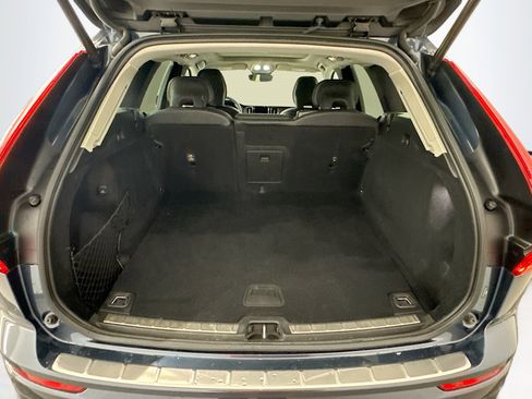 Used 2023 Volvo XC60 B5 Ultimate image 31