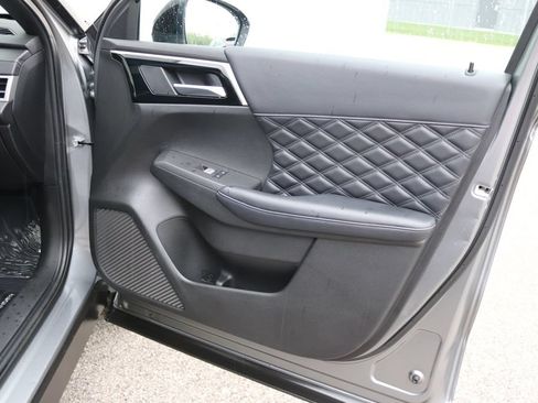 Used 2023 Mitsubishi Outlander SEL Black Edition AWD/4WD image 7