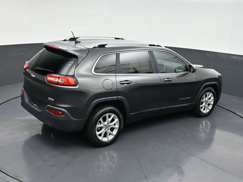 Used 2016 Jeep Cherokee Latitude image 21