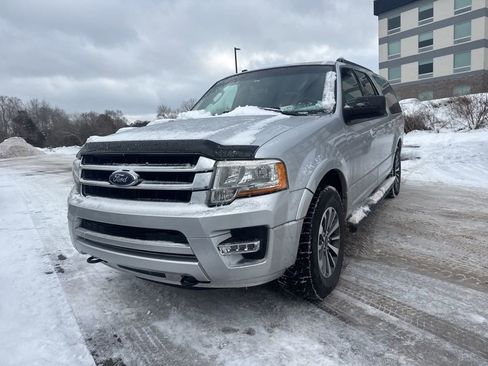 Used 2017 Ford Expedition EL XLT w/ Equipment Group 202A image 6