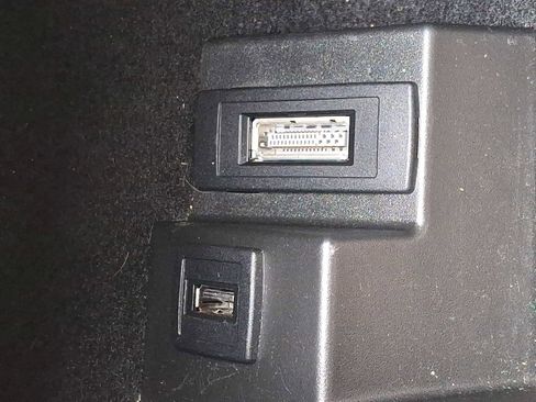 Used 2014 Mercedes-Benz C 300 Sport image 23