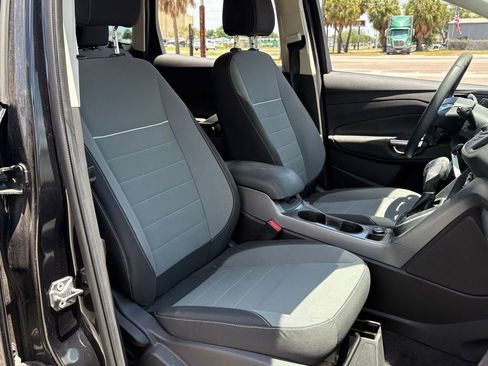 Used 2014 Ford Escape SE AWD/4WD image 16