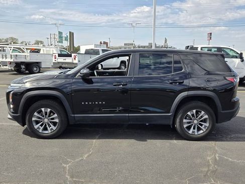 Used 2025 Chevrolet Equinox LT w/ Safety and Technology Package image 6