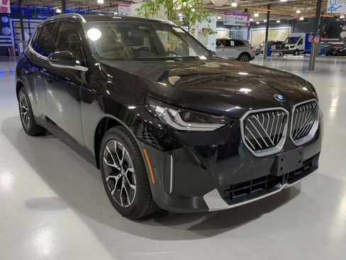 Certified 2025 BMW X3 xDrive30i w/ Premium Package AWD/4WD image 5