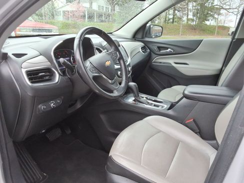Used 2019 Chevrolet Equinox Premier image 22