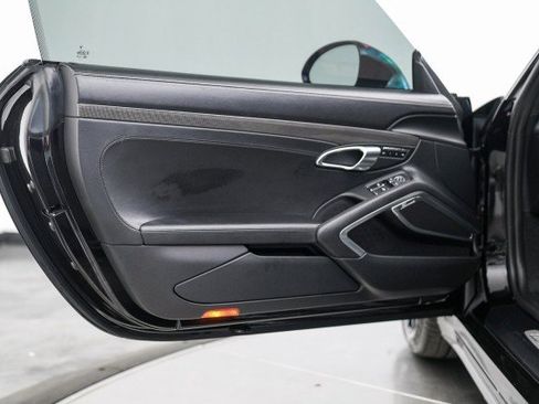 Used 2019 Porsche 911 Turbo S image 26