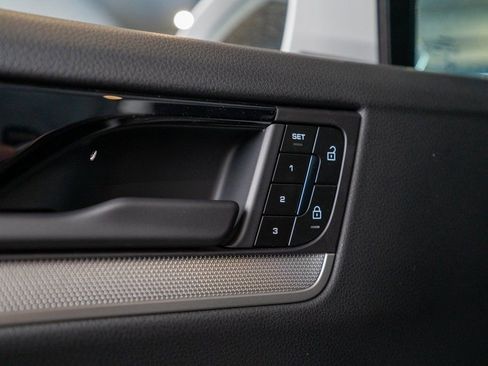 New 2025 Porsche Cayenne AWD/4WD image 20