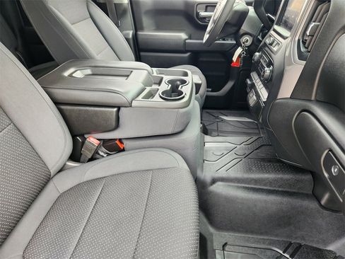 Used 2020 Chevrolet Silverado 1500 Custom w/ Custom Value Package image 13