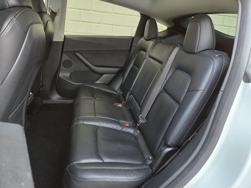 Used 2020 Tesla Model Y Long Range image 39