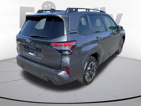 Used 2026 Subaru Forester Premium AWD/4WD image 5