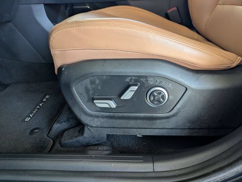 Certified 2024 Hyundai Santa Fe Limited FWD image 22