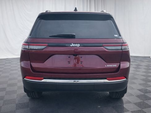 Used 2025 Jeep Grand Cherokee Laredo X image 4