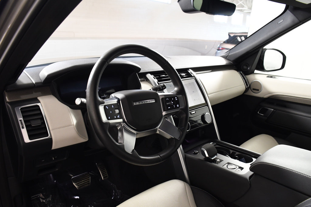 Used 2023 Land Rover Discovery S R-Dynamic AWD/4WD image 12