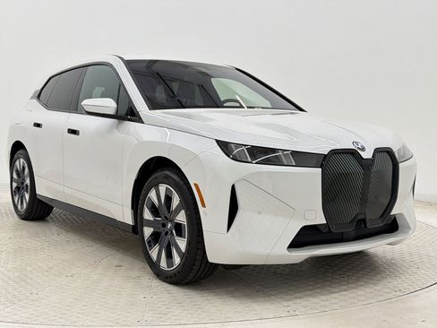 New 2026 BMW iX xDrive45 AWD/4WD image 7
