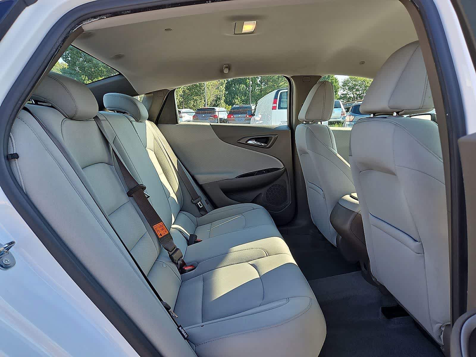 Certified 2019 Chevrolet Malibu LS FWD image 30