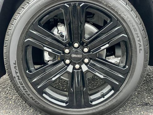 New 2026 GMC Acadia Elevation w/ Black Edition AWD/4WD image 7