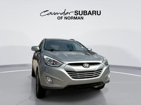 Used 2015 Hyundai Tucson SE FWD image 1