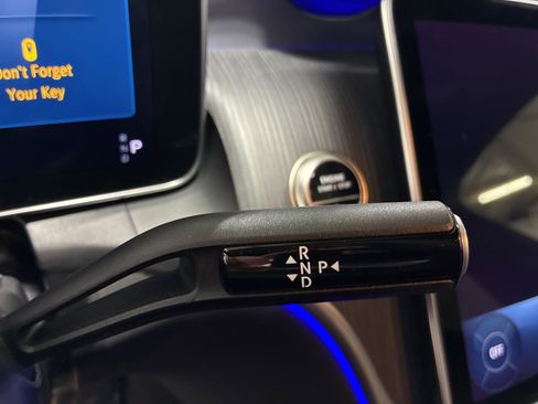 Used 2025 Mercedes-Benz GLC 300 GLC 300 image 21