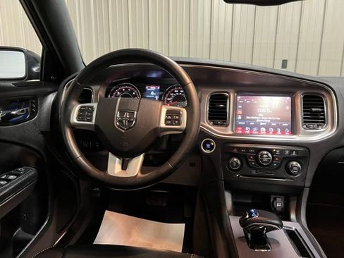 Used 2014 Dodge Charger SXT Plus image 32