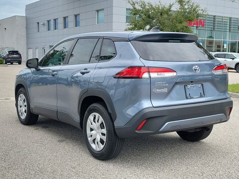 Used 2024 Toyota Corolla Cross L FWD image 9