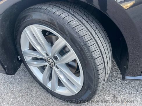 Used 2018 Volkswagen Passat 2.0T SE FWD image 29