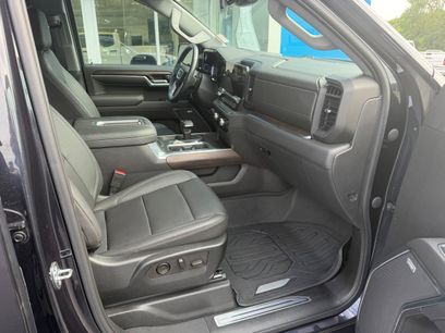 Used 2022 GMC Sierra 1500 SLT w/ SLT Premium Plus Package