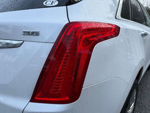 Used 2018 Cadillac XT5 Platinum w/ Driver Assist Package image 9