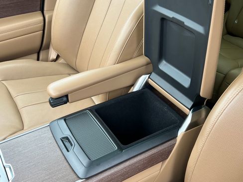 Used 2023 Land Rover Range Rover SE image 40