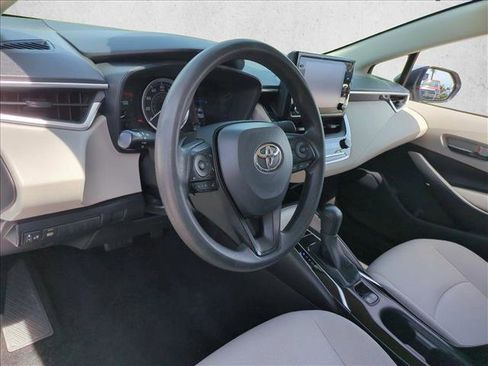 Used 2022 Toyota Corolla LE FWD image 10