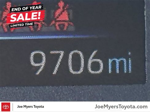 Used 2025 Toyota Corolla LE image 14