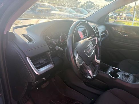 Used 2019 GMC Terrain SLE w/ Driver Convenience Package AWD/4WD image 17