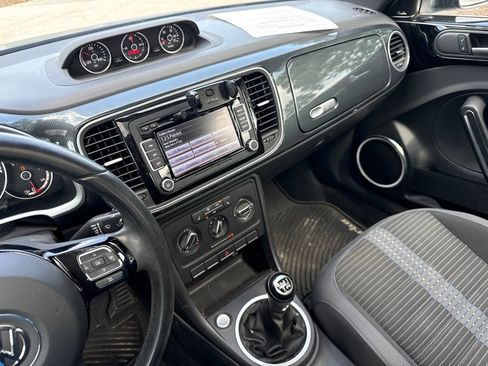 Used 2013 Volkswagen Beetle R-Line FWD image 16