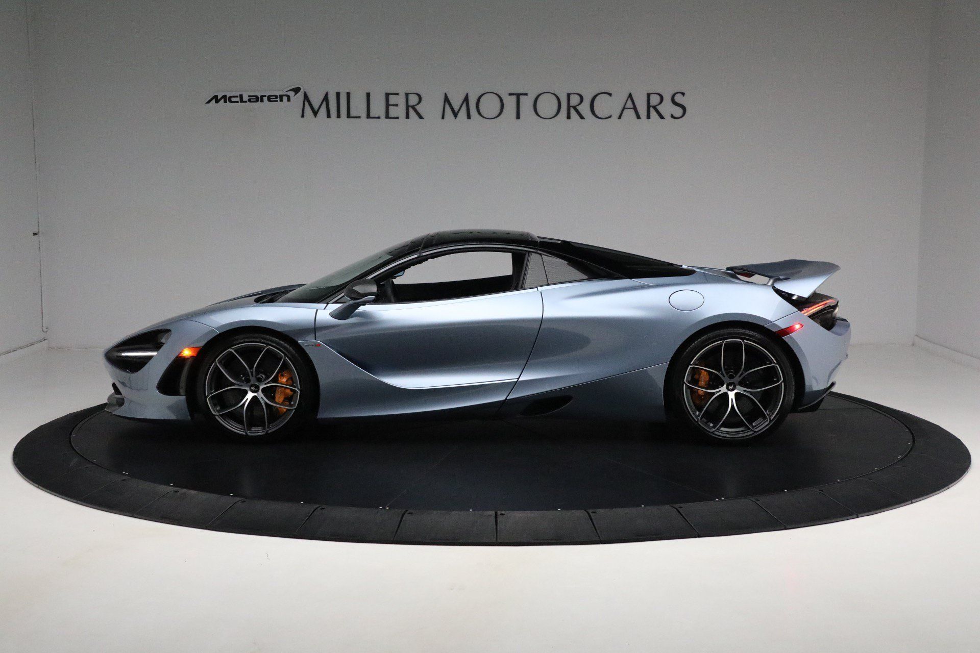Used 2023 McLaren 720S Performance RWD image 27
