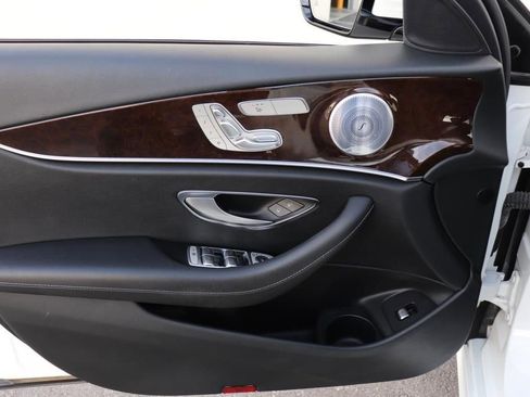 Used 2021 Mercedes-Benz E 350 4MATIC Sedan w/ Premium Package image 35