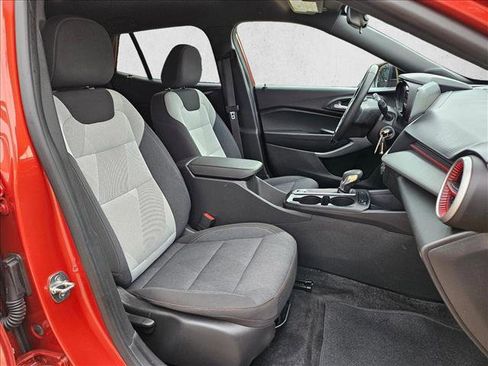 Used 2024 Chevrolet Trax RS w/ Driver Confidence Package image 20