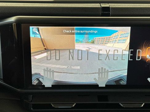 New 2026 Jeep Gladiator Sport AWD/4WD image 15