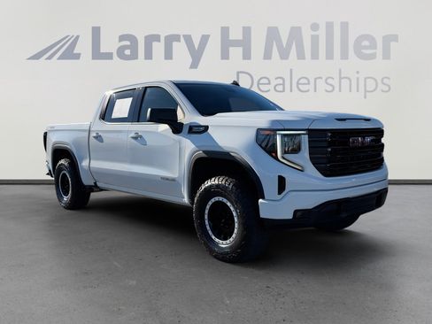 Used 2025 GMC Sierra 1500 Elevation w/ X31 Off-Road Package image 8