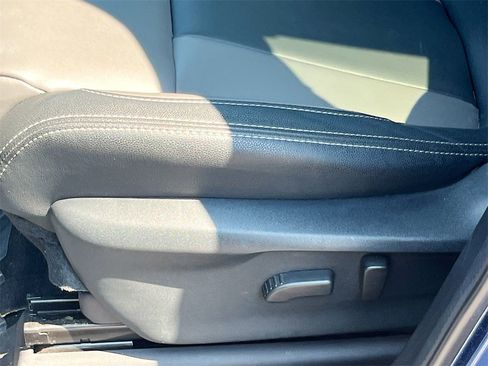 Used 2022 Subaru Ascent Onyx Edition image 19