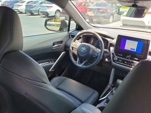 Used 2025 Toyota Corolla Cross AWD Hybrid w/ Convenience Package image 14