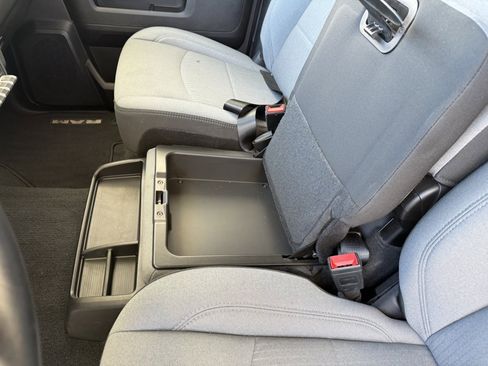 Used 2024 RAM 2500 Big Horn w/ Safety Group image 13