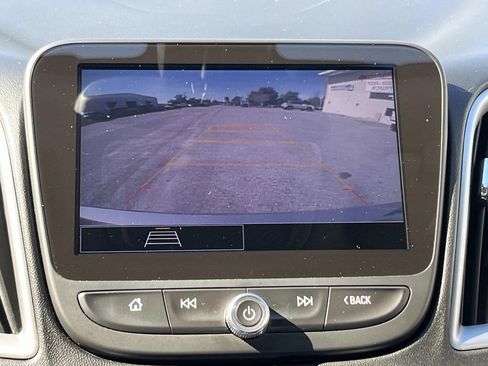 Used 2022 Chevrolet Malibu LT image 24