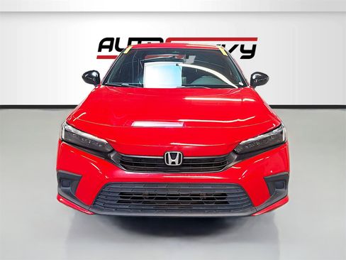 Used 2022 Honda Civic Sport image 2