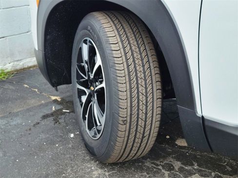 New 2026 Chevrolet TrailBlazer LT w/ Convenience Package image 32