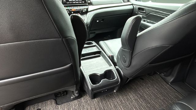 Used 2025 Honda Odyssey EX-L image 21