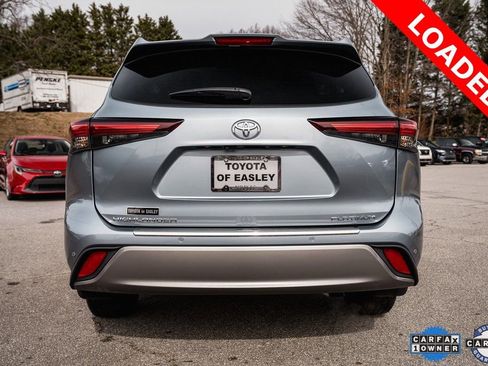 Used 2024 Toyota Highlander Platinum image 6