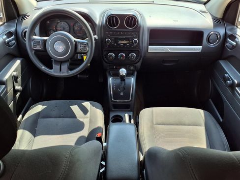 Used 2016 Jeep Compass Sport AWD/4WD image 11