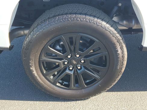 Certified 2025 Ford F150 Platinum AWD/4WD image 5
