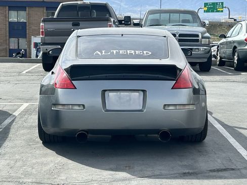 Used 2004 Nissan 350Z Base image 4