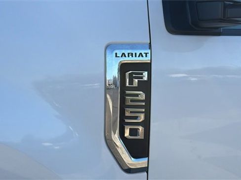 Used 2018 Ford F250 Lariat w/ Lariat Value Package image 11